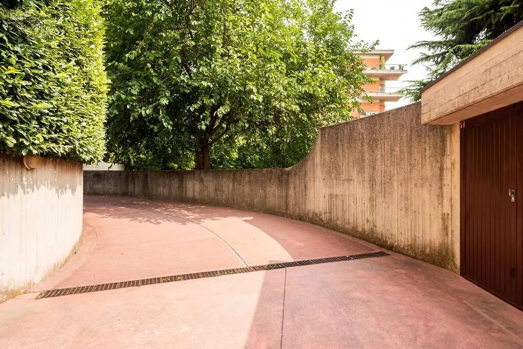 Casa De Rocco No Check In After 19 00 Apartment Brescia