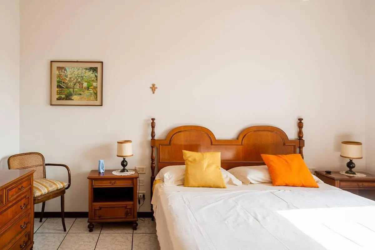 Casa De Rocco No Check In After 19 00 Apartment Brescia