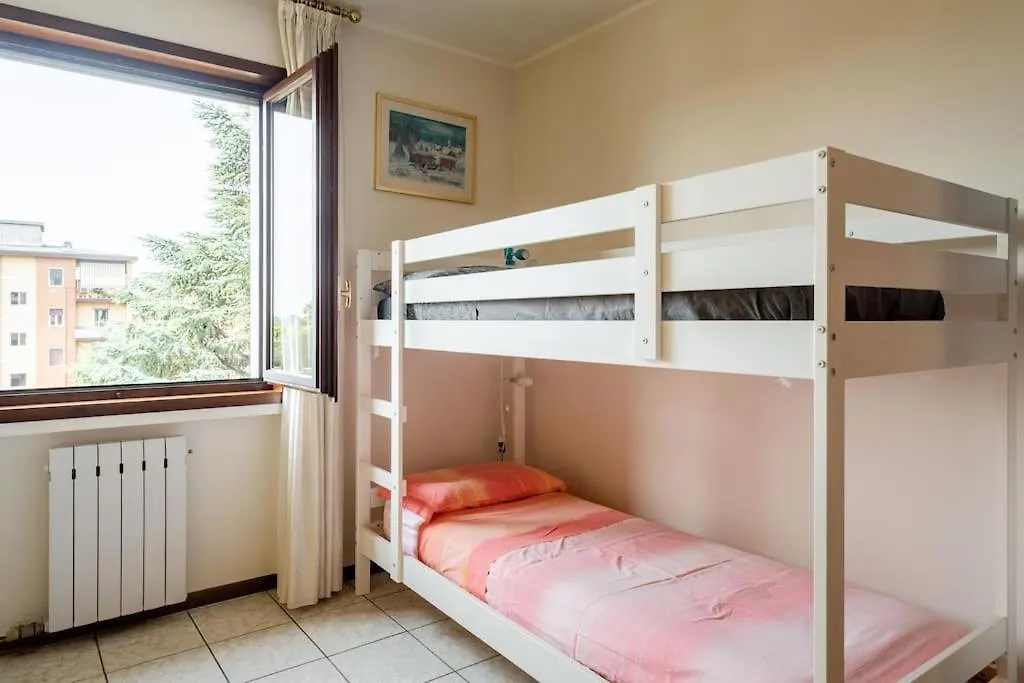 Casa De Rocco No Check In After 19 00 Apartment Brescia